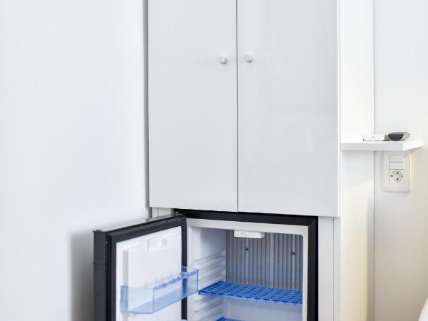 Rooms Nekic 1 : photo 3 de la chambre chambre double avec salle de bains privative