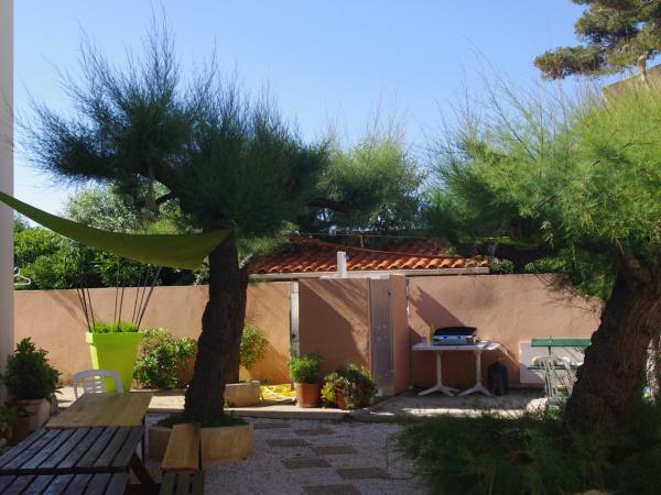 Les Stoechades : photo 1 de la chambre appartement 2 pièces