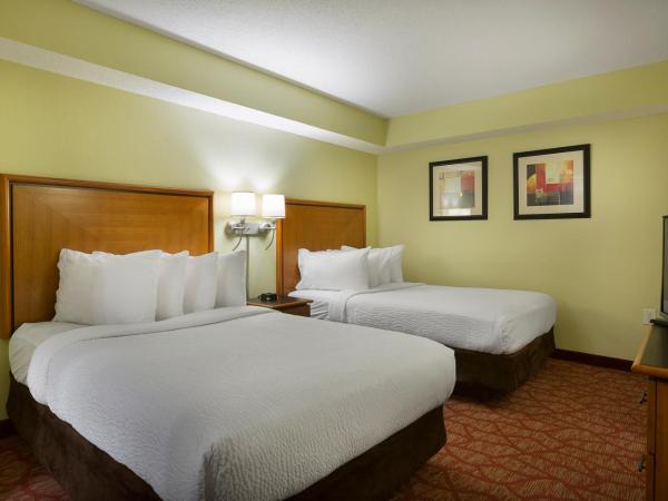 Bay View Resort Myrtle Beach : photo 1 de la chambre oceanfront one bedroom double condo