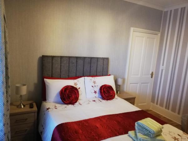 Hunters Lodge B&B : photo 3 de la chambre chambre double avec salle de bains commune