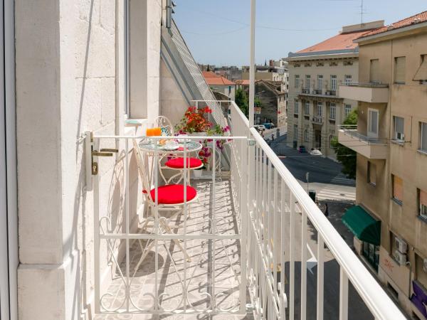 Flos Luxury Rooms : photo 4 de la chambre chambre double ou lits jumeaux deluxe avec balcon