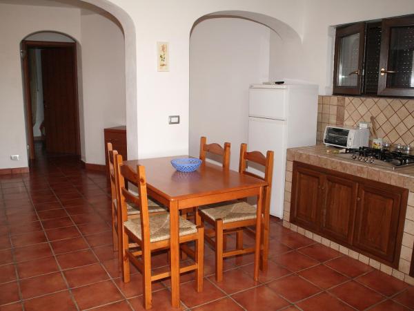 Villa Sorrentina : photo 3 de la chambre chambre deluxe (2 adultes + 1 enfant)