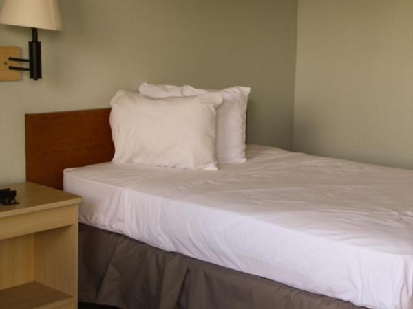 Minsk Hotels - Extended Stay, I-10 Tucson Airport : photo 1 de la chambre classic room with full bed