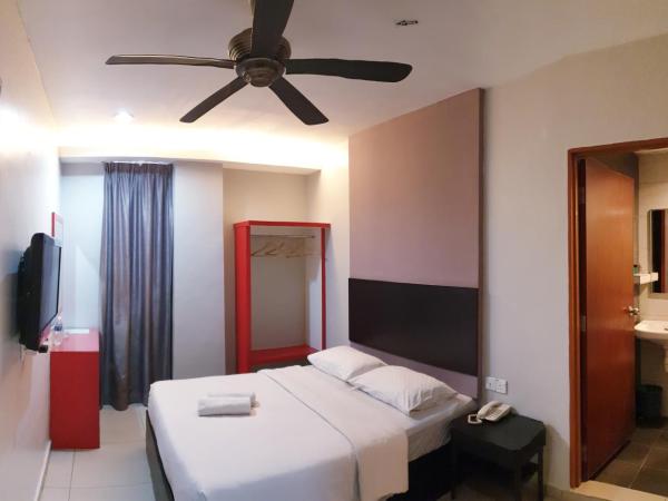 Golden Court Hotel - Tun Abdul Razak : photo 3 de la chambre chambre double deluxe