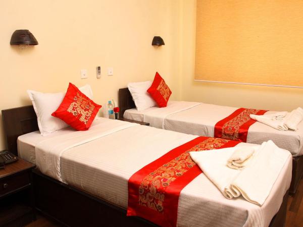 Dream Nepal Hotel and Apartment : photo 2 de la chambre chambre deluxe double ou lits jumeaux