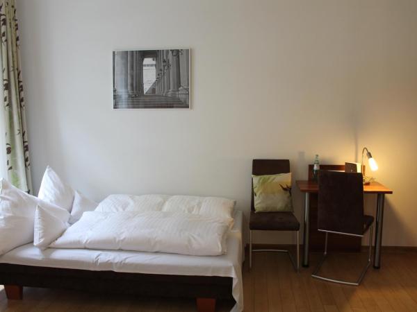 Hotel am Viktualienmarkt : photo 10 de la chambre chambre quadruple