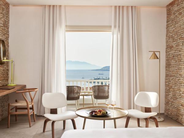 Myconian Naia - Preferred Hotels & Resorts : photo 5 de la chambre suite junior naia -vue sur mer