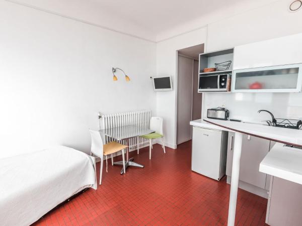 Hotel Le Trident Thyrsé : photo 1 de la chambre studio - vue sur océan 