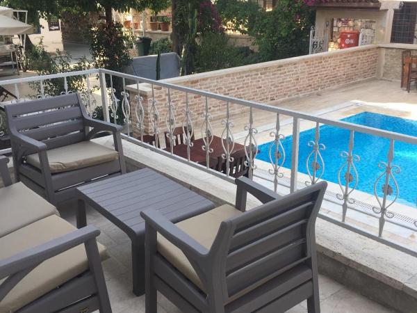 Urcu Hotel : photo 2 de la chambre studio - vue sur piscine 