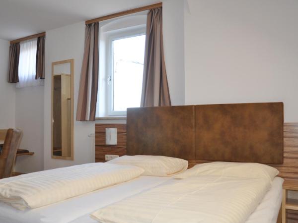 Hotel Almtalerhof : photo 2 de la chambre chambre double ou lits jumeaux