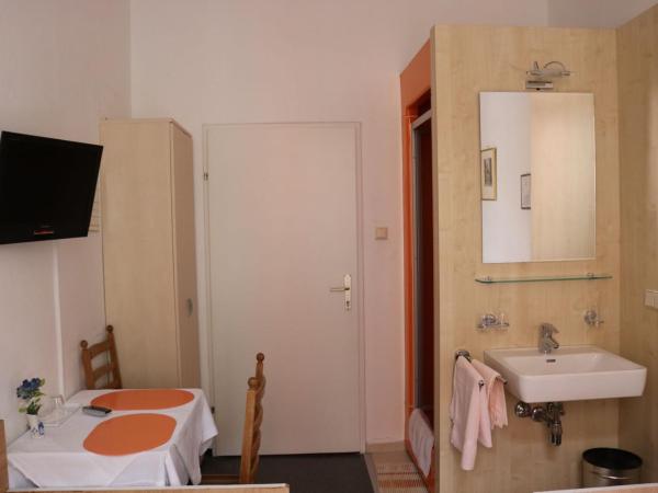 Pension Reimer : photo 3 de la chambre chambre simple Économique