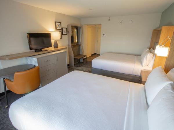 Holiday Inn Orlando International Airport, an IHG Hotel : photo 5 de la chambre chambre standard avec 2 lits queen-size