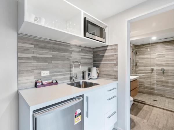 Southwark Hotel & Apartments : photo 2 de la chambre appartement avec balcon