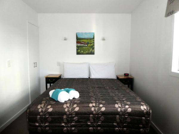 Caples Court Motel & Apartments : photo 6 de la chambre appartement 1 chambre exécutif avec vue sur le lac