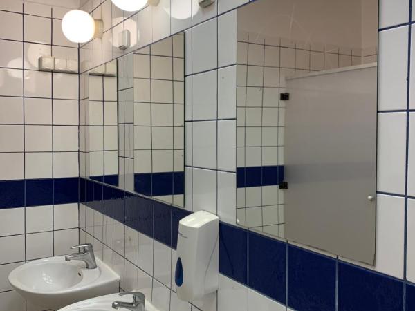 2B Hostel & Rooms : photo 2 de la chambre chambre double standard avec salle de bains commune