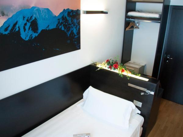 Card International Hotel : photo 5 de la chambre chambre simple