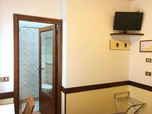 Hotel Signa : photo 6 de la chambre chambre simple