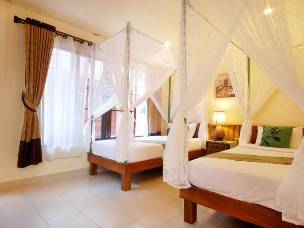 Changmoi House (Little Village) : photo 1 de la chambre chambre lits jumeaux supérieure avec terrasse