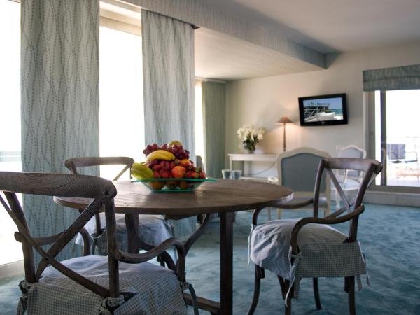 Aquila Porto Rethymno : photo 2 de la chambre suite junior exécutive - côté mer