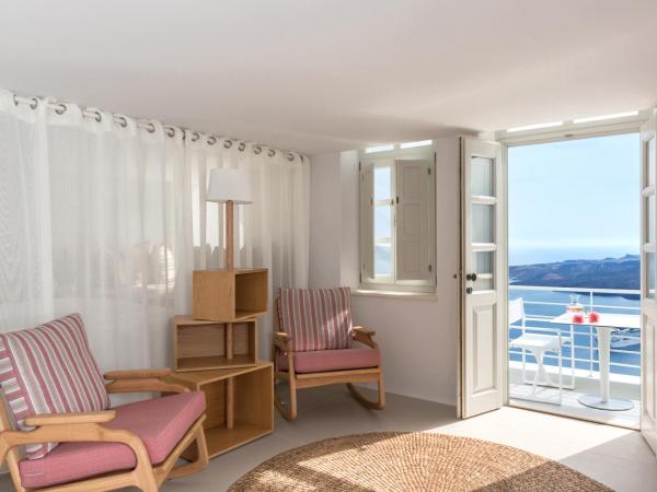 Nefeles Luxury Suites : photo 8 de la chambre suite senior avec jacuzzi - vue sur caldeira