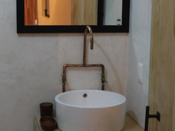 Hospedaje Donaji : photo 7 de la chambre chambre double avec salle de bains privative