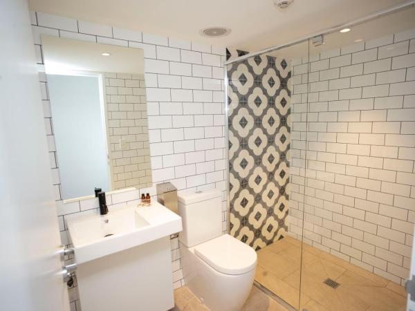 YHA Byron Bay : photo 5 de la chambre lit dans dortoir pour femmes de 4 lits avec salle de bains privative