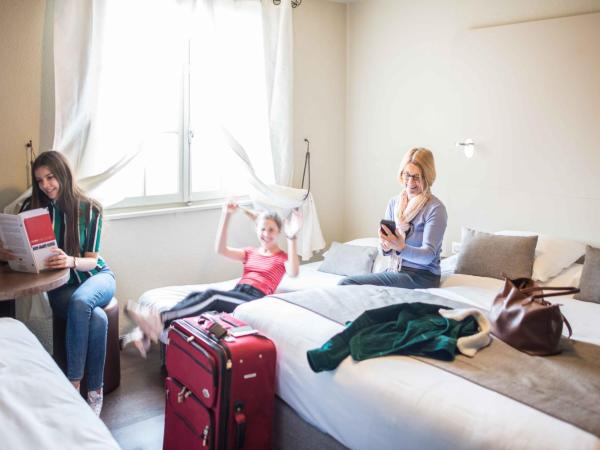 Le Comte Rouge : photo 1 de la chambre chambre quadruple