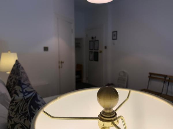 Royal Mile Balconies by the Castle : photo 4 de la chambre chambre double de luxe - dundas