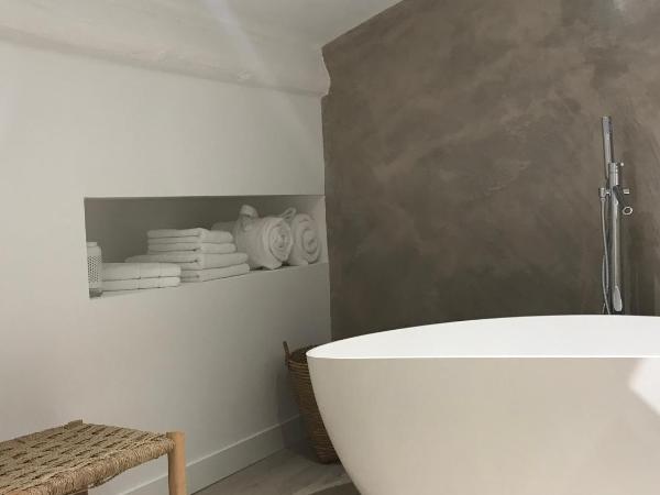 Antichambre : photo 9 de la chambre chambre double supérieure avec salle de bains privative