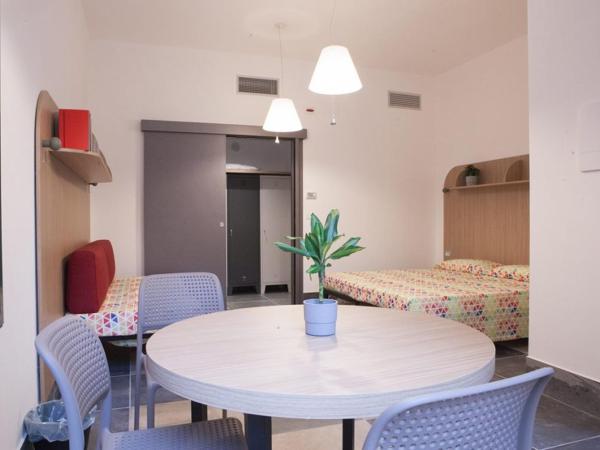 Ostello Alfieri 2 : photo 4 de la chambre chambre triple confort