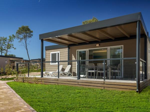 Mobile Homes Camping Santa Marina, Lanterna : photo 1 de la chambre mobile home familial 3 chambres prestige