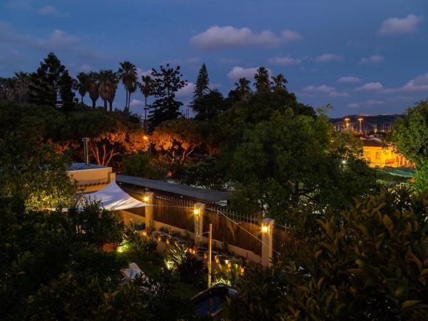 Geronimo Guest House Belém : photo 4 de la chambre suite avec balcon