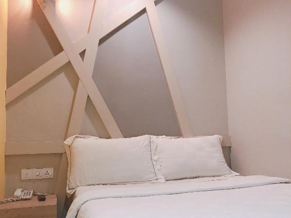 Sunshine Inn : photo 6 de la chambre chambre supérieure lit queen-size