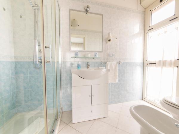 Lewis Rooms Poetto Beach : photo 3 de la chambre chambre double ou lits jumeaux standard