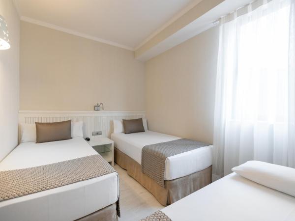 Catalonia Roma : photo 3 de la chambre chambre triple