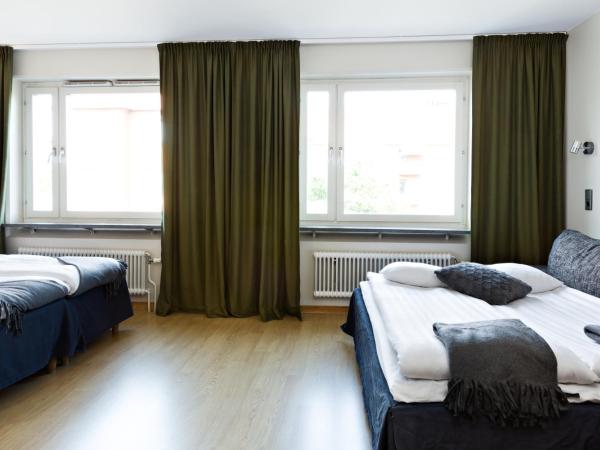 Hotel Allén - Sure Hotel by Best Western Allen : photo 8 de la chambre chambre familiale