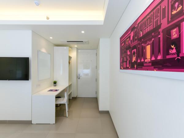 Centro : photo 3 de la chambre grande chambre lit king-size