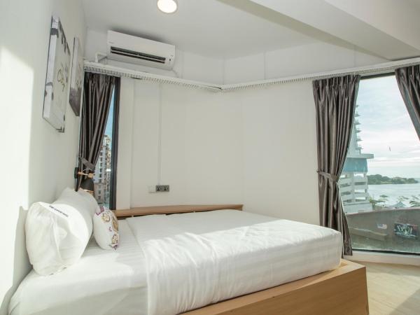 Homy Seafront Hostel : photo 2 de la chambre chambre double deluxe - vue sur mer