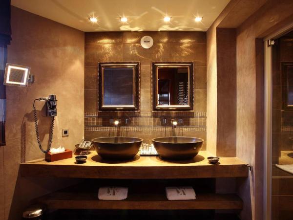 Hotel Le Saint Roch : photo 3 de la chambre chambre deluxe double ou lits jumeaux