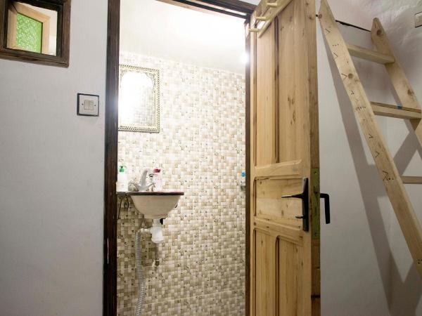 Moroccan Dream Hostel : photo 4 de la chambre dortoir pour femmes de 5 lits