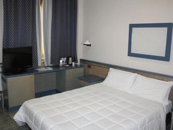 Ibis Styles Palermo President : photo 7 de la chambre chambre standard avec 1 lit double