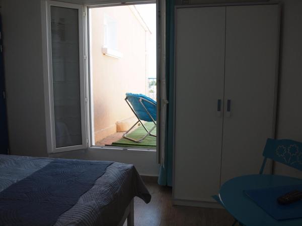 Hôtel Restaurant - Villa Les Sirènes : photo 1 de la chambre chambre double supérieure