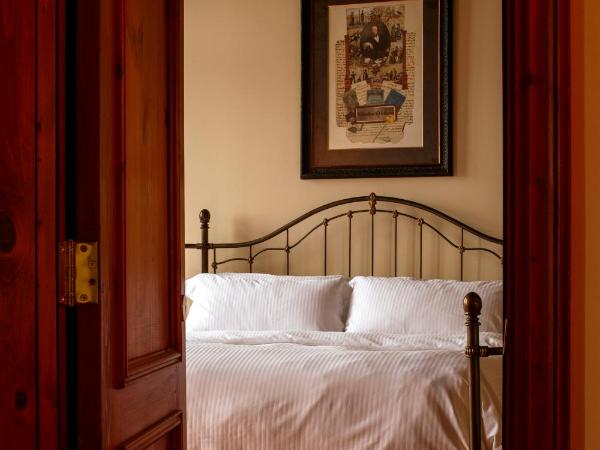 Auberge du Vieux Port by Gray Collection : photo 8 de la chambre chambre lit king-size premier - côté fleuve saint-laurent