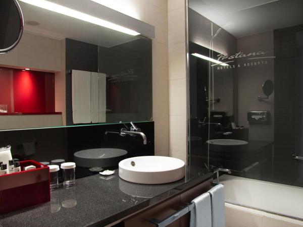 Pestana Arena Barcelona : photo 2 de la chambre chambre lit king-size