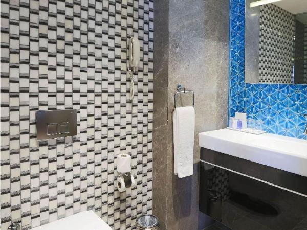 Hotel Arcadia Blue Istanbul : photo 9 de la chambre chambre double ou lits jumeaux - vue sur mer