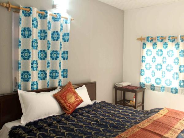 Comfort Point Bed & Breakfast : photo 1 de la chambre chambre double avec salle de bains privative