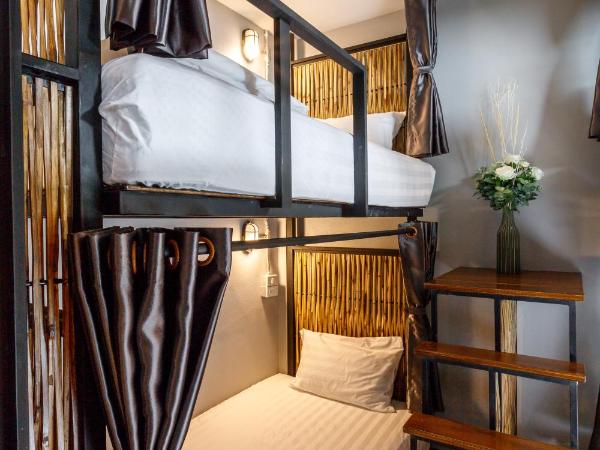 Hostel One Art and Gallery : photo 6 de la chambre lit superposé dans dortoir mixte