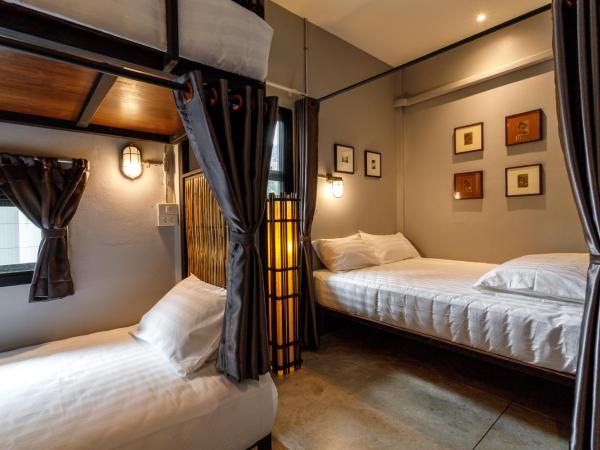 Hostel One Art and Gallery : photo 8 de la chambre lit superposé dans dortoir mixte