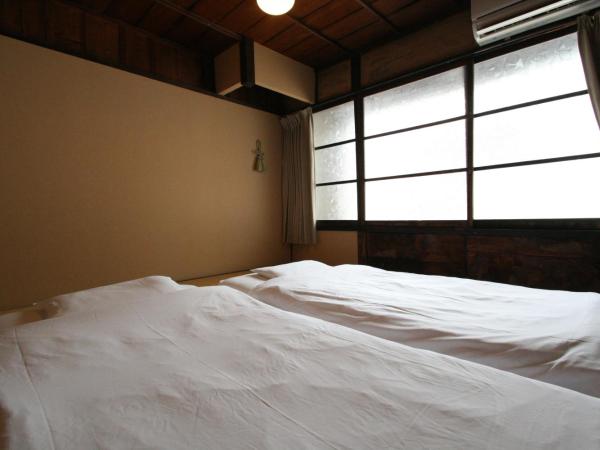 HARUYA Umekoji : photo 2 de la chambre chambre lits jumeaux de style japonais avec salle de bains commune