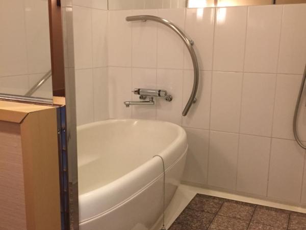 RIHGA Royal Hotel Kyoto : photo 3 de la chambre suite lits jumeaux tatami avec accès à la piscine et à la salle de sport - Étage exécutif - non-fumeurs